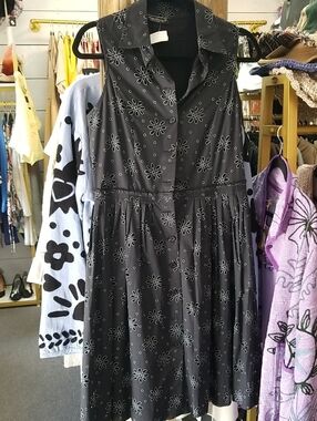 Sleeveless Black Floral Button-Front Dress